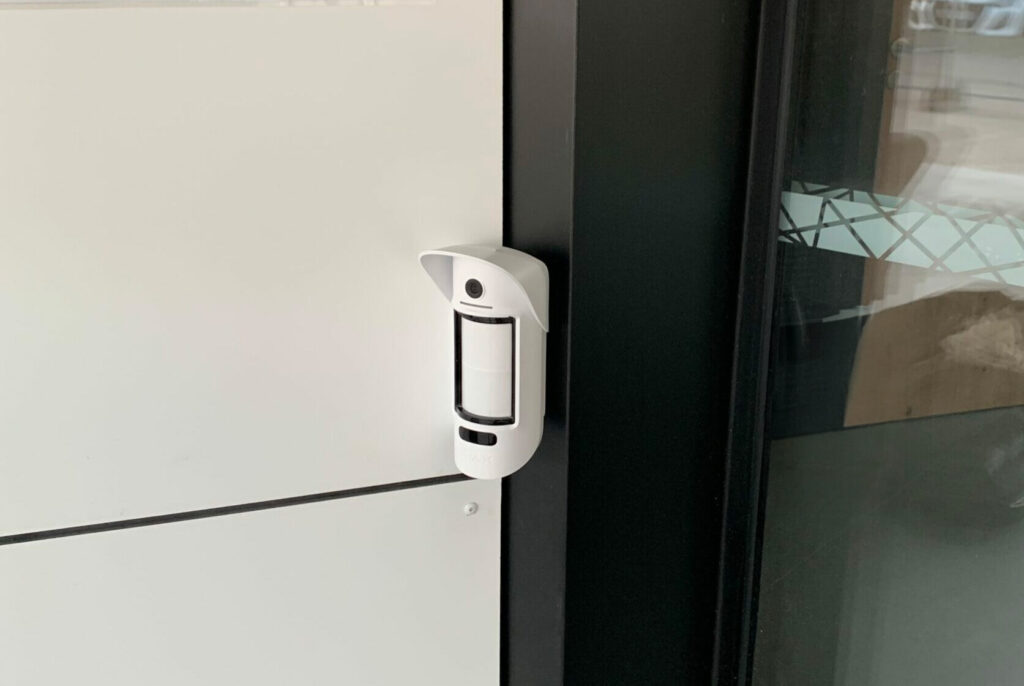 Système d'alarme sur-mesure pour les professionnels.